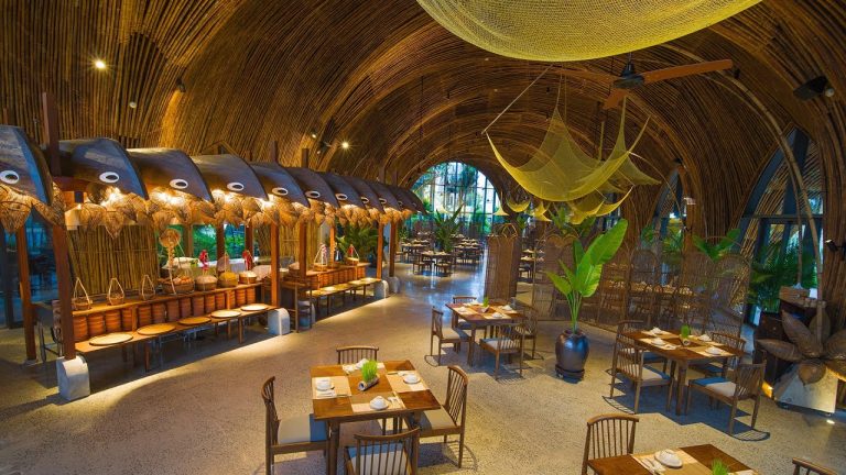 thiết kế bếp nhà hàng